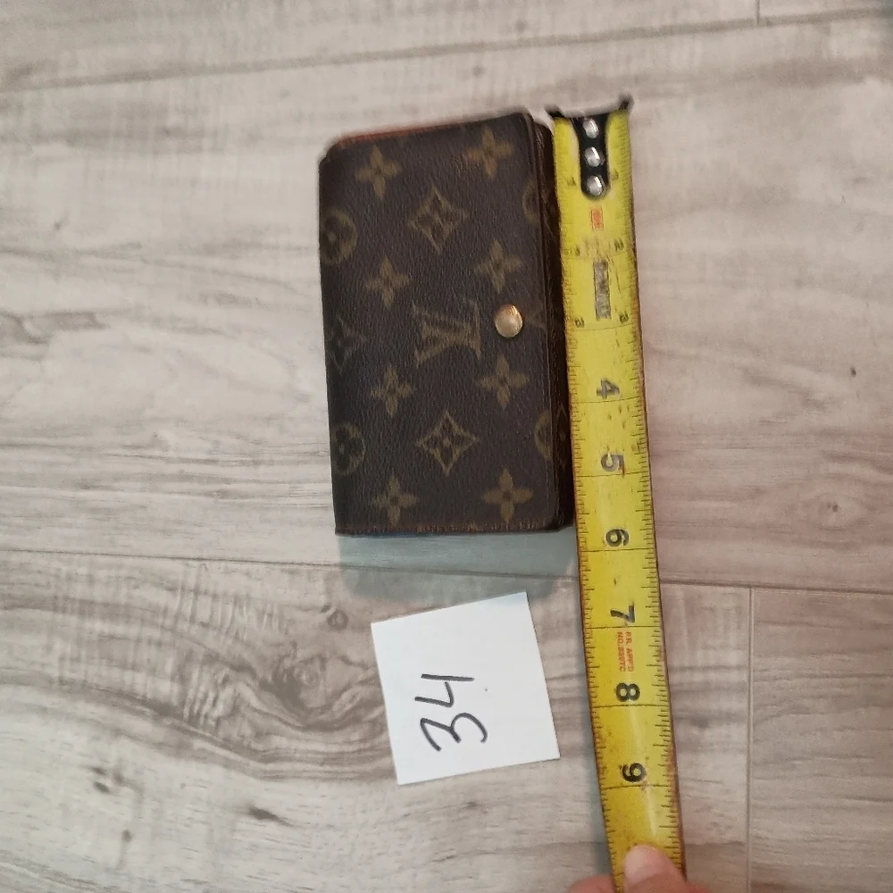 Louis Vuitton LV Monogram Porte Monnaie Tresor Wallet - Picture 11 of 12